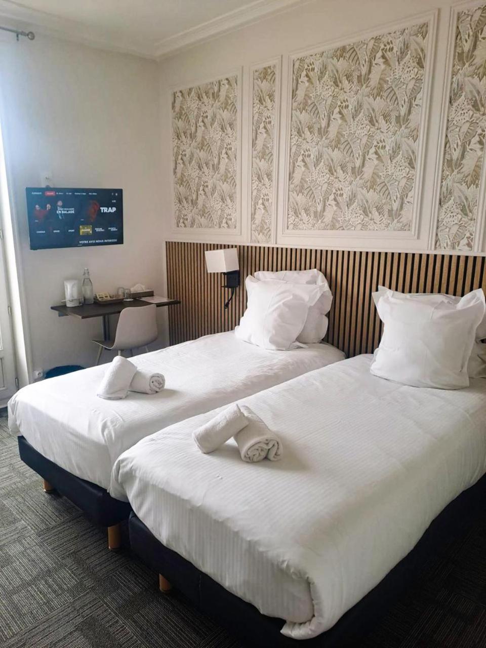 Hotel Le Lion D'Or Bernay  Esterno foto